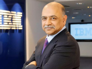 Il Ceo di IBM frena sull’IA: “Troppi soldi sprecati. Non è magia”