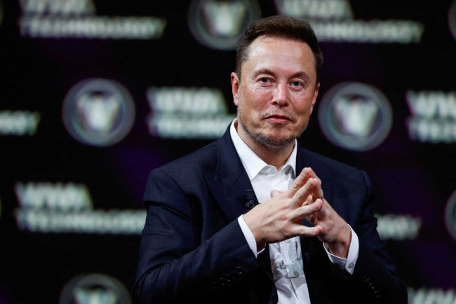 Musk lancia il suo partito e accusa Trump: “Così l’America finisce in banca