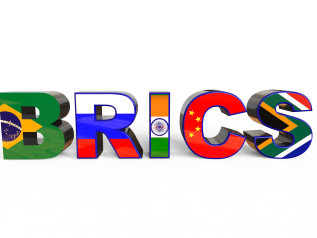 NATO contro BRICS+: Rutte minaccia sanzioni a Cina, India e Brasile