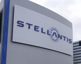 Stellantis dice addio all'idrogeno: stop ai veicoli fuel cell