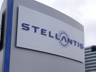 Stellantis dice addio all'idrogeno: stop ai veicoli fuel cell