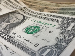 Continua il braccio di ferro tra Powell e Casa Bianca