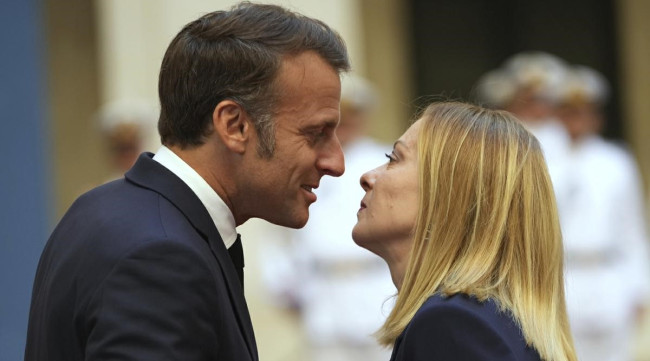 Debito pubblico, ora la Francia rischia di pagare più dell’Italia
