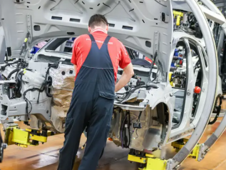 Crisi dell’auto, persi oltre 51mila posti in un anno