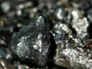 Rutenio, il metallo sconosciuto che fa gola a industria e finanza