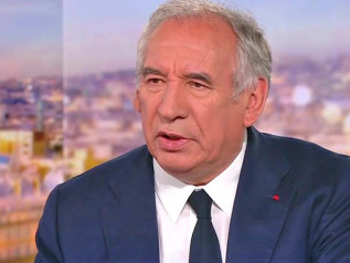 Bayrou attacca l’Italia: fa dumping fiscale