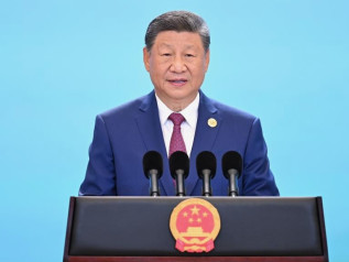 Xi: “Il mondo è di fronte alla scelta tra pace o guerra”