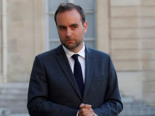 Macron nomina Lecornu nuovo primo ministro