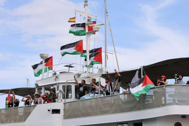 Flotilla, un’altra barca è stata colpita da un drone