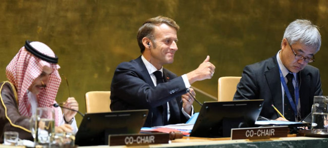 Macron riconosce la Palestina: mezza Europa lo segue. L’Italia no