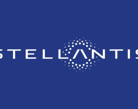 Stellantis: occupazione in calo e produzioni all’estero
