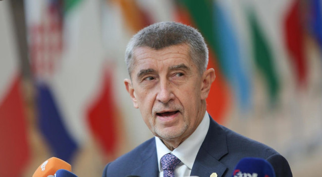 Praga si allontana da Bruxelles e …