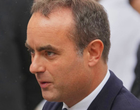 Lecornu si dimette dopo 27 giorni: Macron accetta