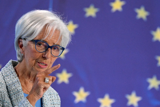 Lagarde: “Euro digitale entro il 2027”
