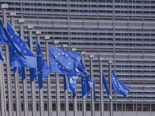 Droni, scudi aerei e spazio: la Commissione presenta il piano della difesa