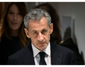 Sarkozy entra in carcere: “Vogliono farmi sparire, ma rinasco”