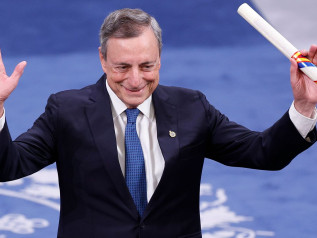 Draghi: “Serve un federalismo pragmatico per sopravvivere”