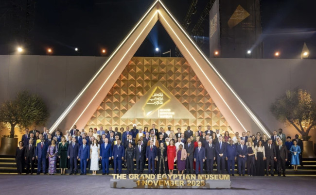 Apre il Grand Egyptian Museum: la “quarta piramide” del mondo moderno