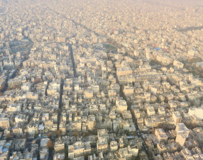 Teheran si deve spostare