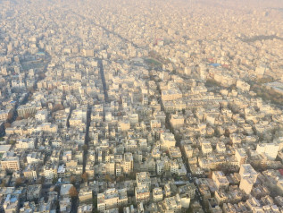 Teheran si deve spostare