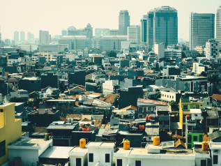 Jakarta diventa la città più grande del mondo: 42 milioni di abitanti