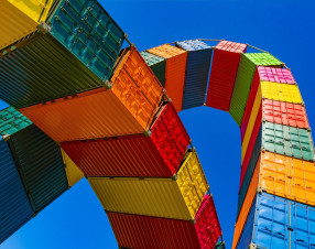 La Cina supera il trilione di dollari di surplus commerciale nonostante la