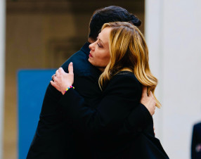 Meloni–Zelensky: “Unità totale per una pace giusta”