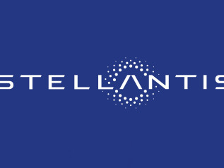 Operai Stellantis, dalla Campania ai Balcani per lavorare