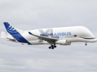 Airbus rallenta la corsa: intoppi tecnici e nuove sfide nel cielo globale