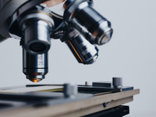 “Nei concorsi universitari si sa già chi vince”: l’accusa di Crisanti