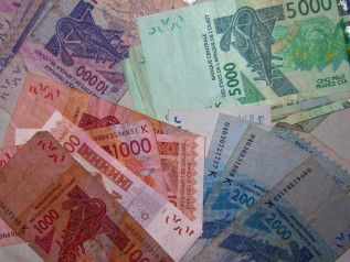 Franco CFA, una moneta che compie 80 anni (ma che non invecchia bene)