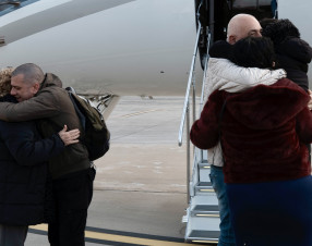 Trentini e Burlò tornano liberi: “La solidarietà è stata la nostra salvezza