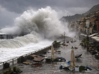 Ciclone Harry devasta il Sud: Sicilia, Calabria e Sardegna in ginocchio