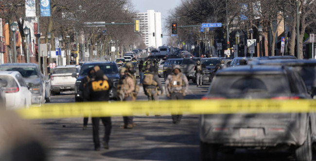 Minneapolis, ucciso da agenti federali: città in rivolta contro l’ICE