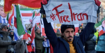 Trump avverte l’Iran: “Il tempo stringe”