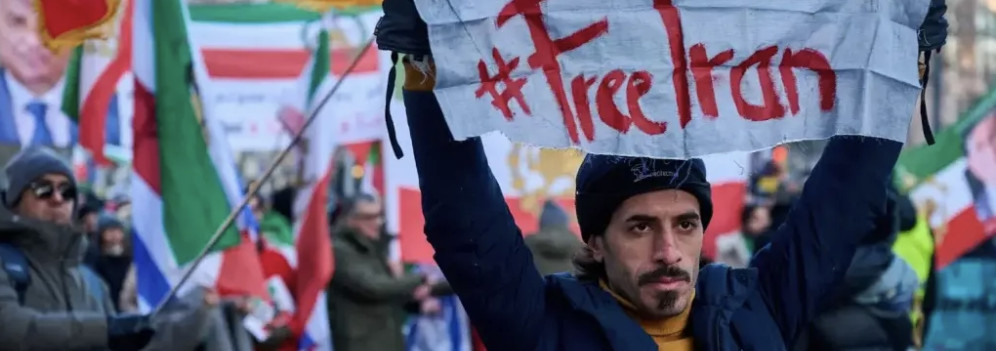 Trump avverte l’Iran: “Il tempo stringe”