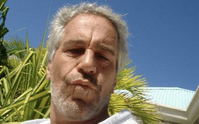 Epstein files, nuove ombre (non solo) su Trump