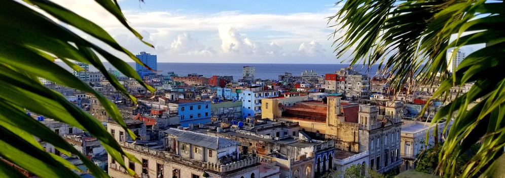 Sull’orlo del collasso: l’isola nella sua crisi più profonda dal 1991