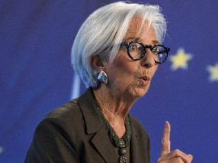 “Euro forte? Una scelta suicida”: la Bce resiste