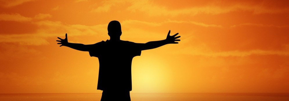 Pil e felicità: quanto conta davvero il reddito nel benessere delle persone