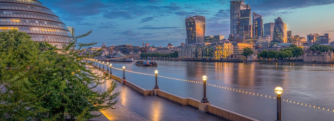 Londra sfida Visa e Mastercard