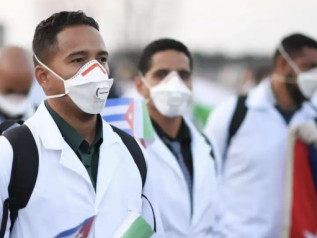 Calabria, il caso dei medici cubani diventa geopolitica