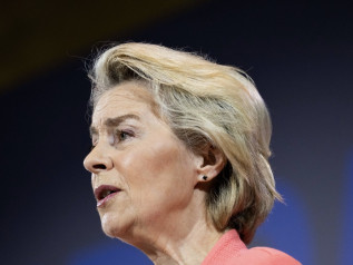 Von der Leyen: “10 giorni di conflitto sono costati 3 mld in più”