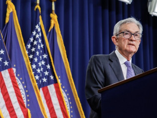 Fed ferma sui tassi: guerra in Medio Oriente e petrolio agitano i mercati