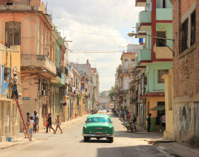 La Russia rompe l’assedio a Cuba