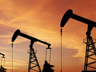 Boom del petrolio USA dopo la chiusura di Hormuz: export record