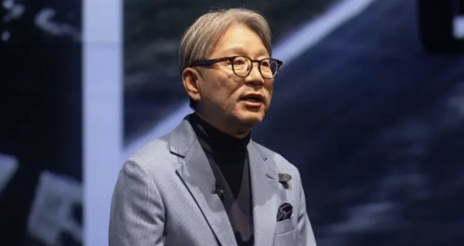 Auto elettriche, Honda ammette: “Non possiamo competere” con la Cina