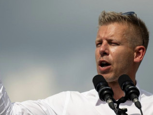 Orbán sconfitto dopo 16 anni, trionfa Magyar