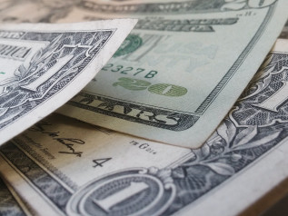 Dazi, maxi rimborso da 166 miliardi