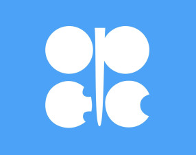 Petrolio, OPEC+ alza la produzione ma il vero vincitore sono gli USA